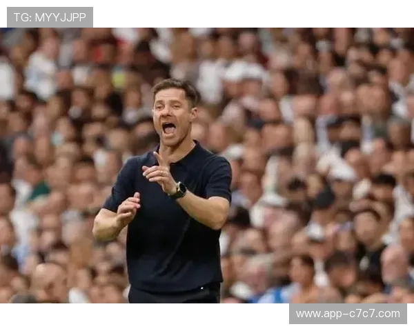 马卡报：阿隆索因阿尔瓜西尔出色带队成绩未获执教皇社机会