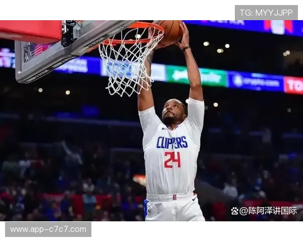 鲍威尔近5场3次砍下30+，成热火客场取胜关键人物