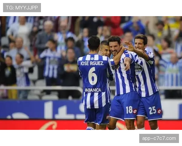 欧塞尔对阵昂热，主队后卫危险动作直红下场打破平衡